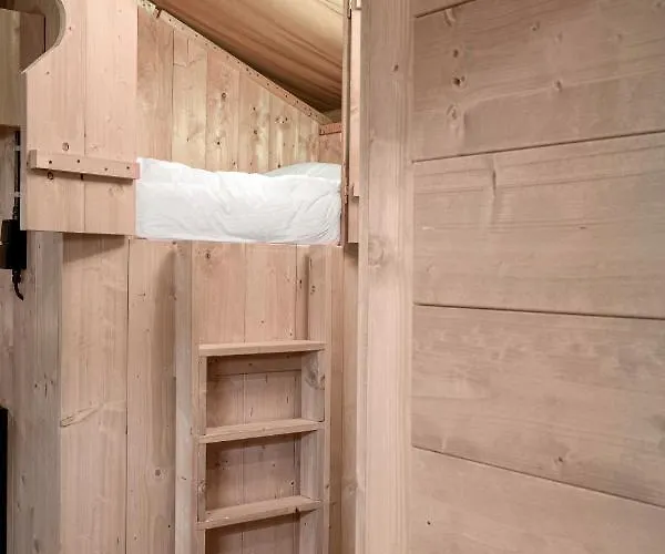 Vossenberg - Op De Veluwe! *